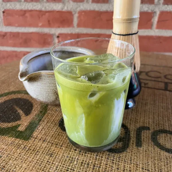 Kold Matcha Latte