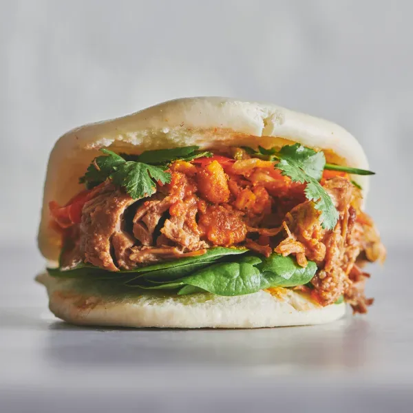 Bao - Geschmortes Schweinefleisch