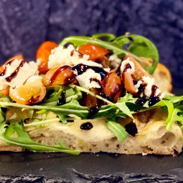 Pizza Caprese