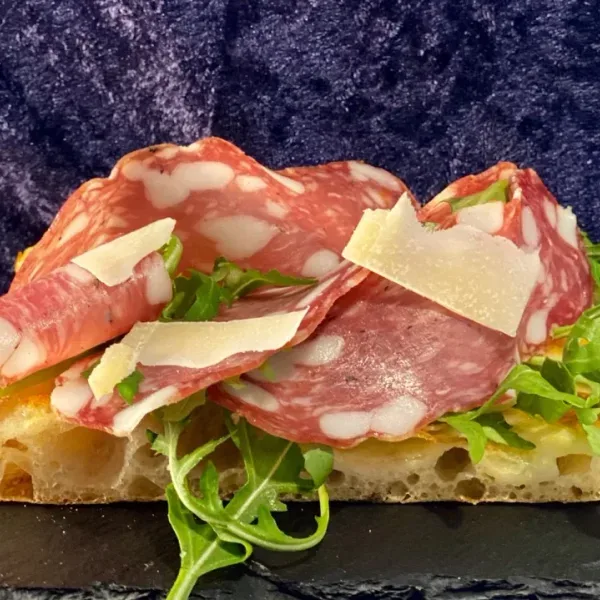 Pizza Spicy Salami & Rucola