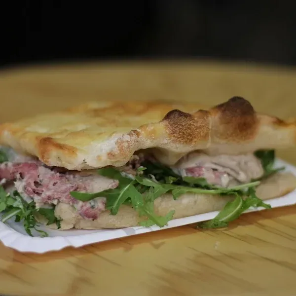 Pizza Sandwich med Vitello Tonnato