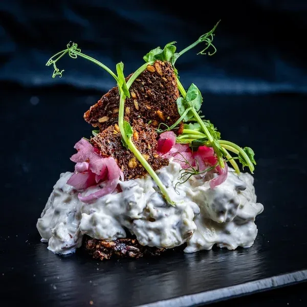 Smørrebrød med hønsesalat