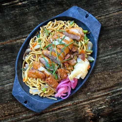 Stegt Andebryst med Ramen nudler